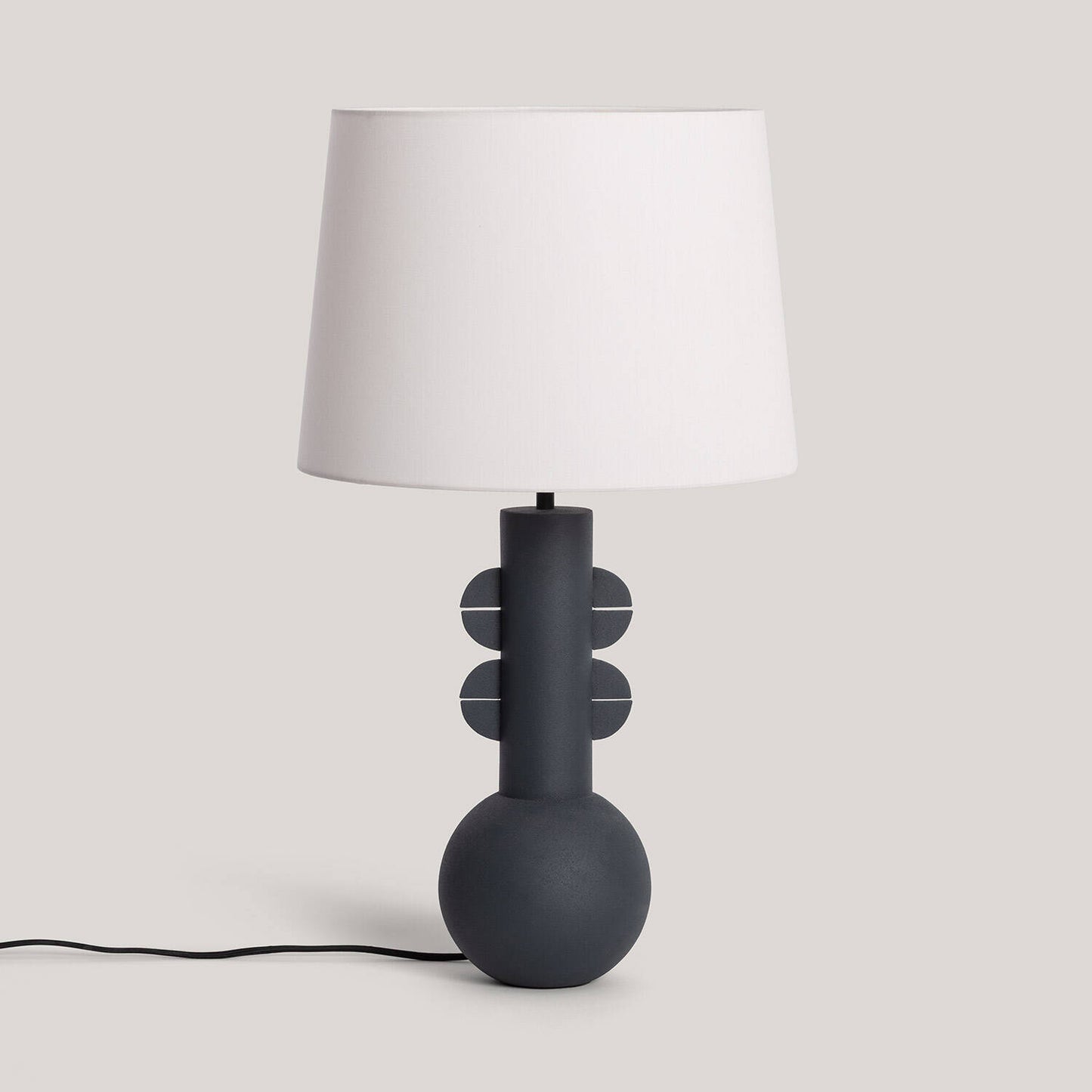 Lámpara de Mesa Metal Kondur ILUZZIA