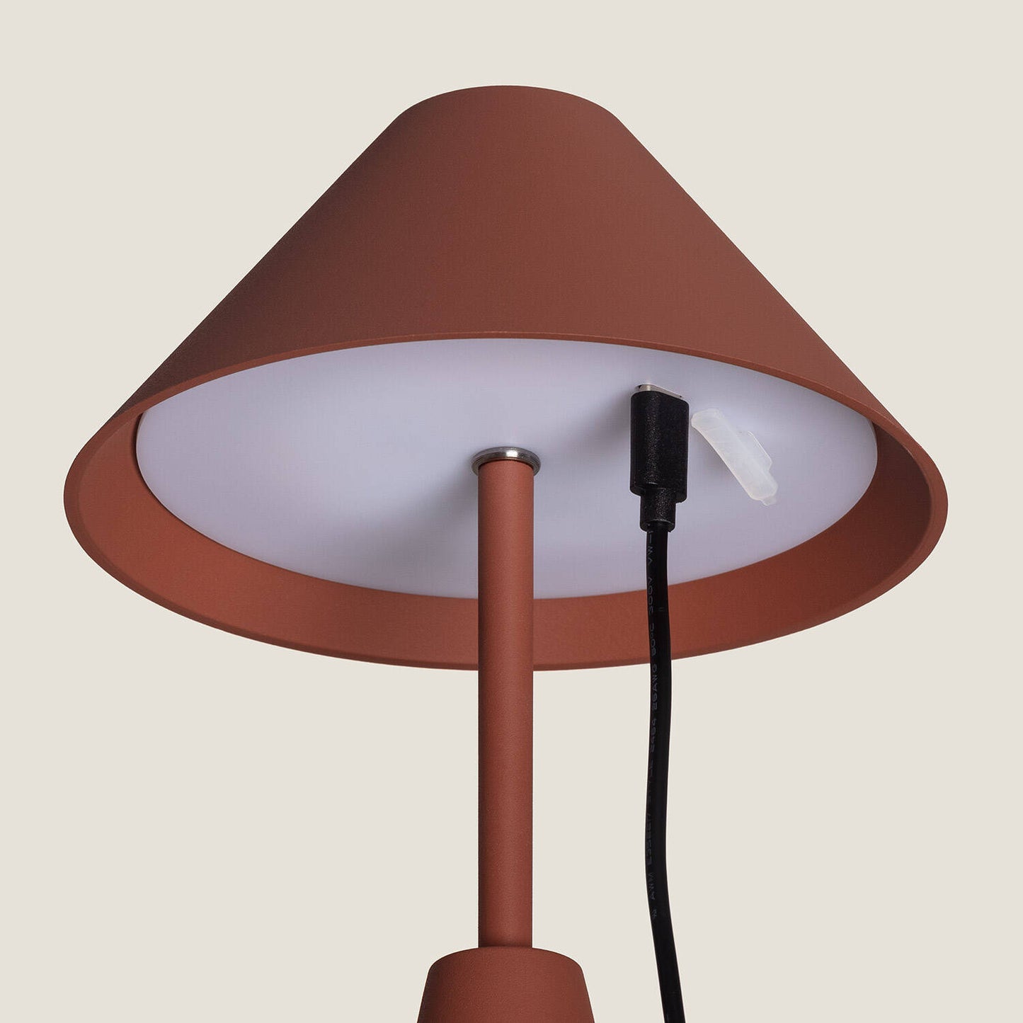 Lámpara de Mesa LED Portátil para Exterior Metal con Batería Recargable Chamle