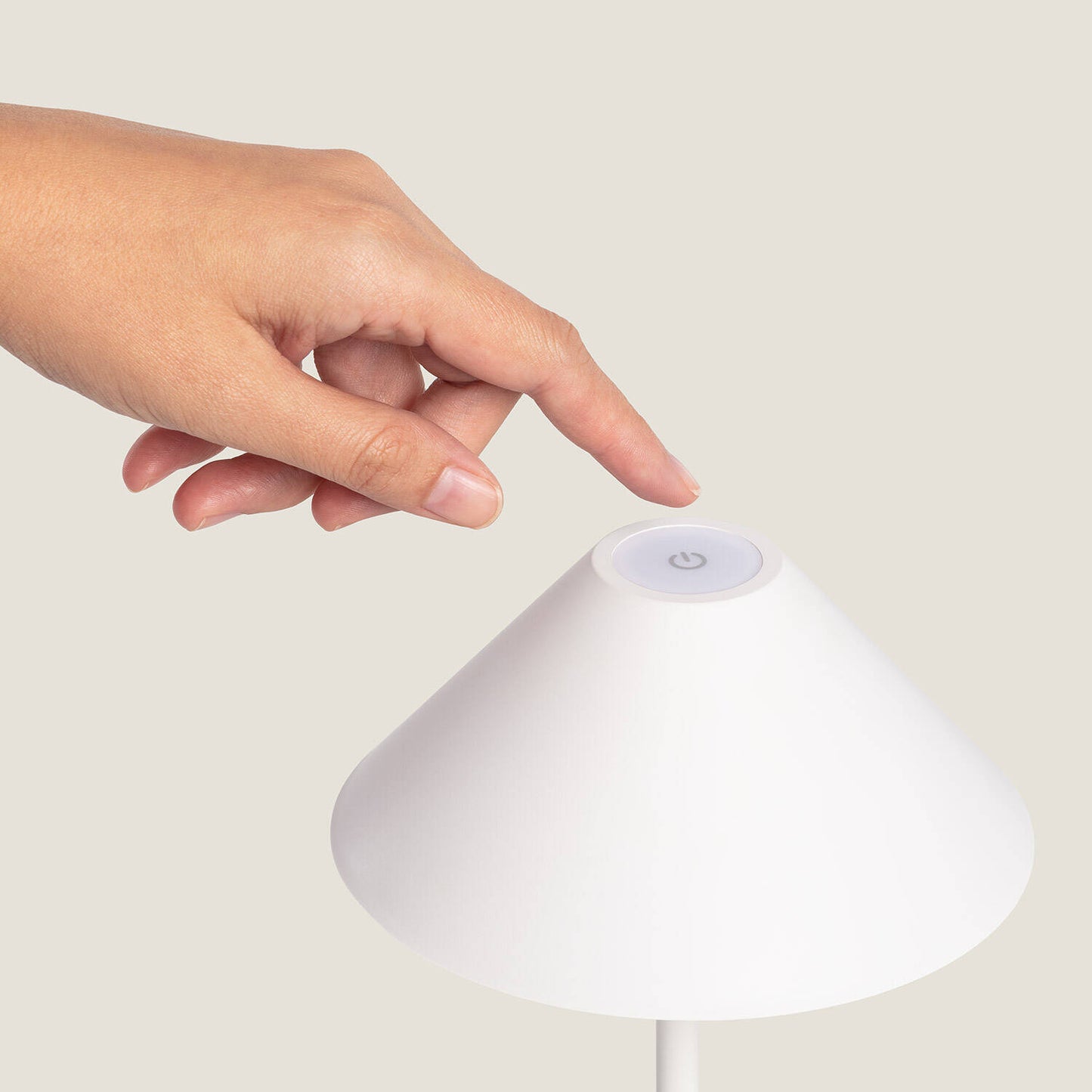 Lámpara de Mesa LED Portátil para Exterior Metal con Batería Recargable Chamle