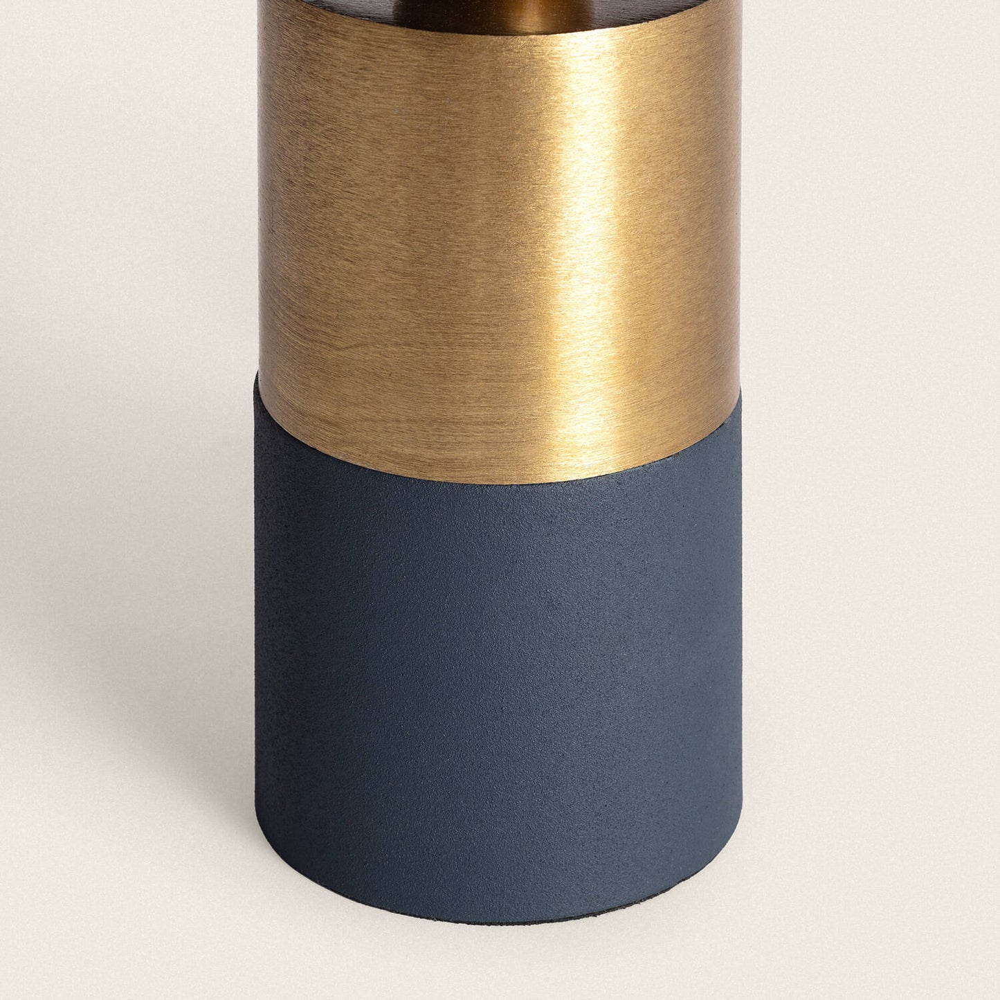 Lámpara de Mesa Metal Tanev Lis