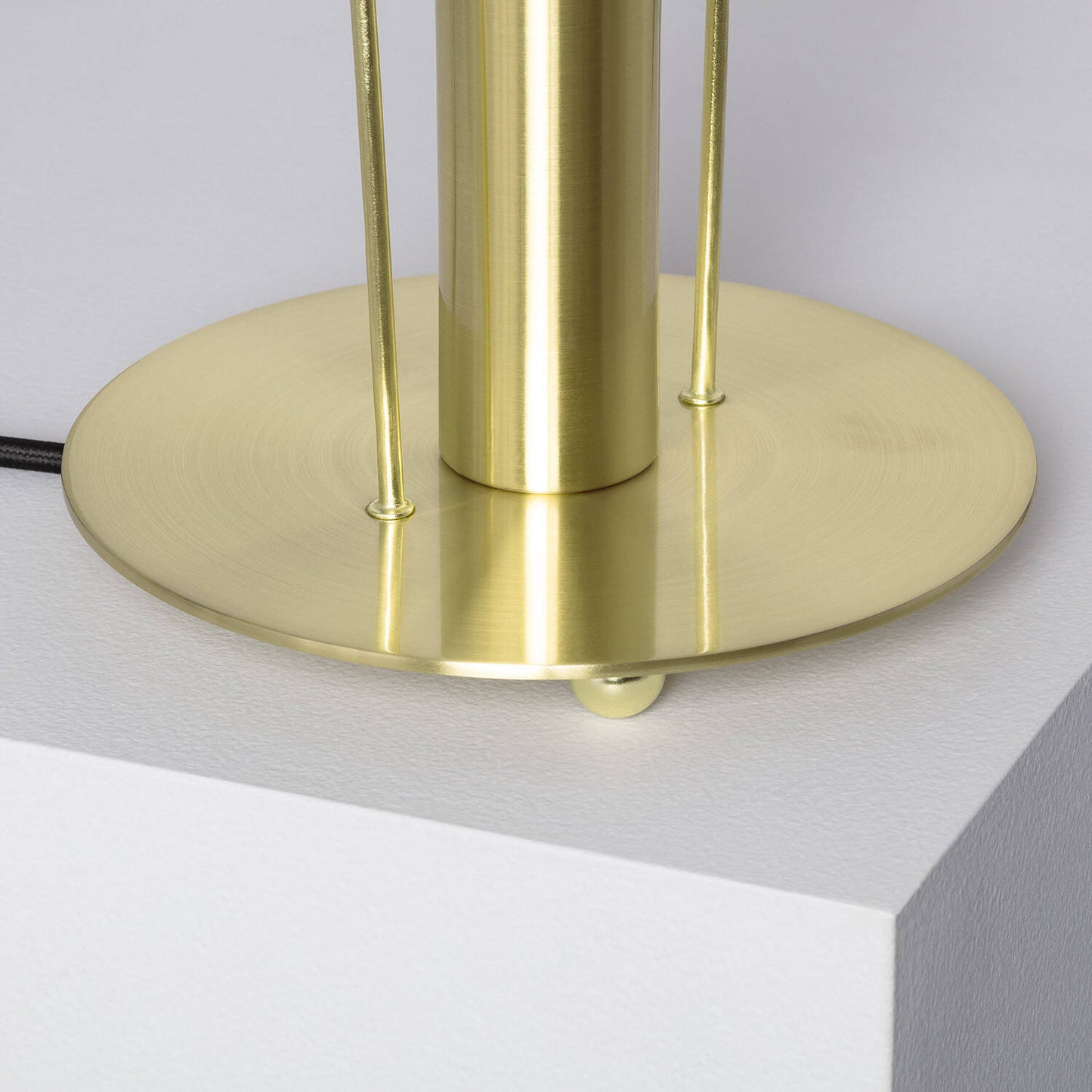 Lámpara de Mesa Metal Otos