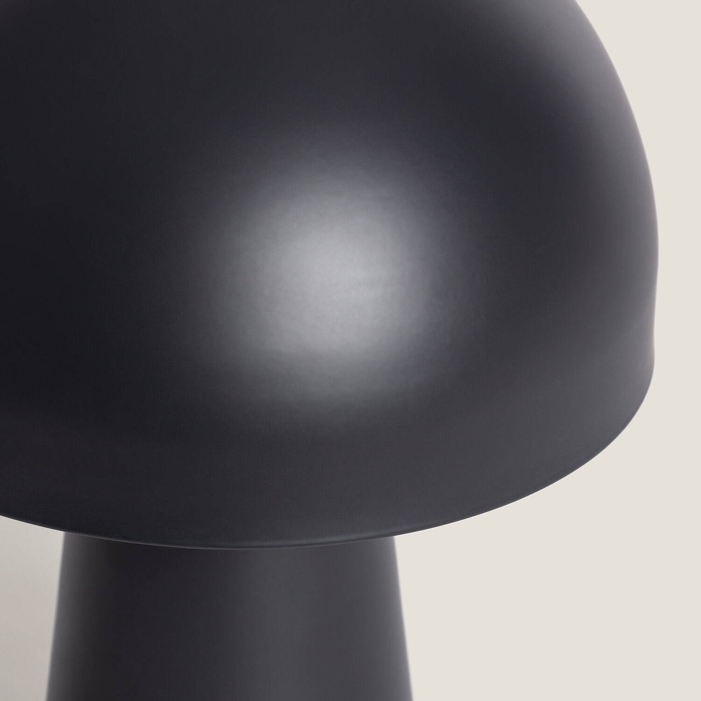 Lámpara de Mesa Metal Quinga