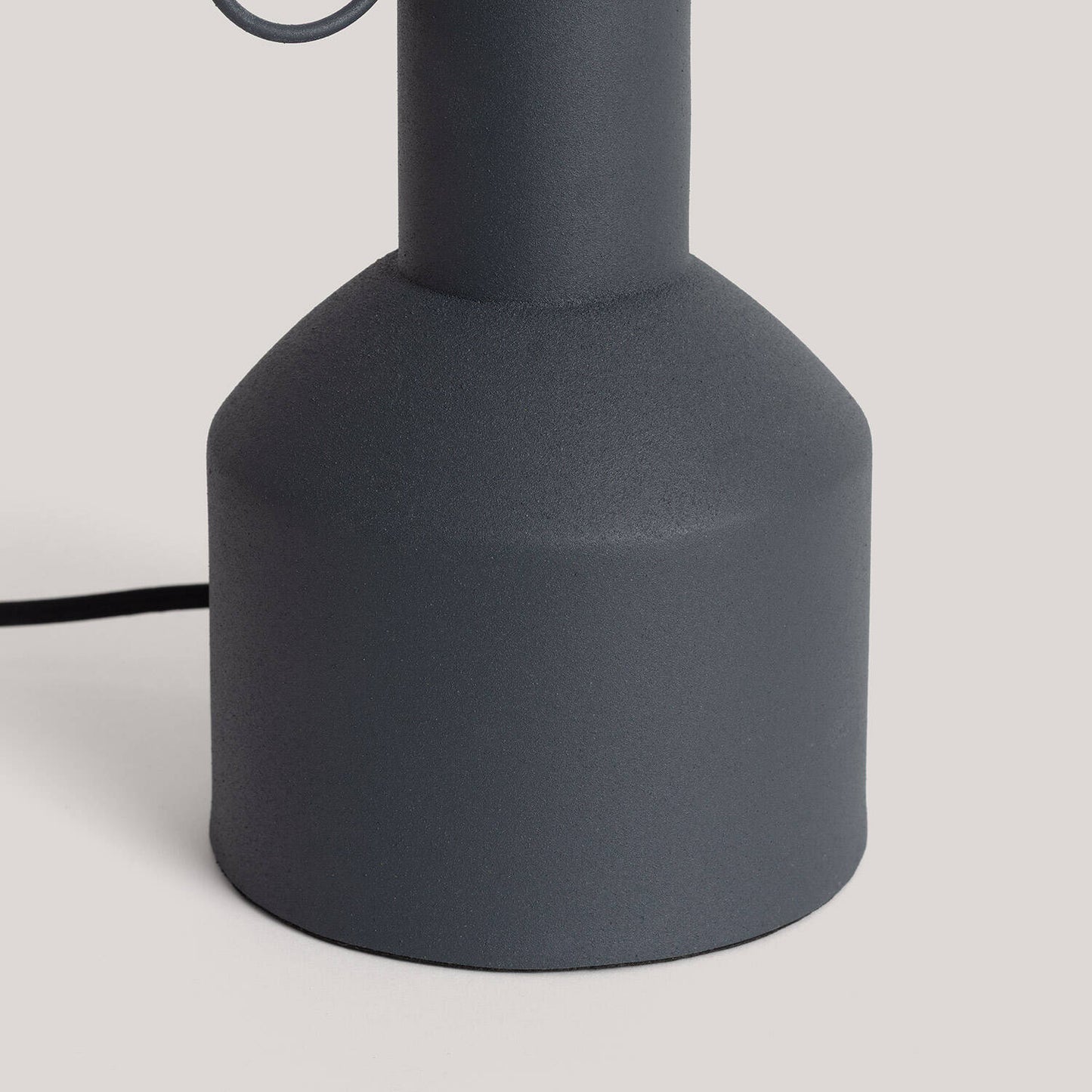 Lámpara de Mesa Metal Veravil