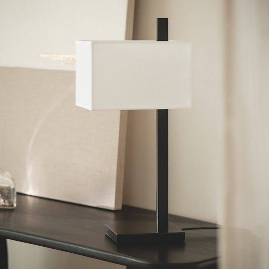 Lámpara de Mesa Metal y Tela con Puerto USB e Interruptor Táctil Malena