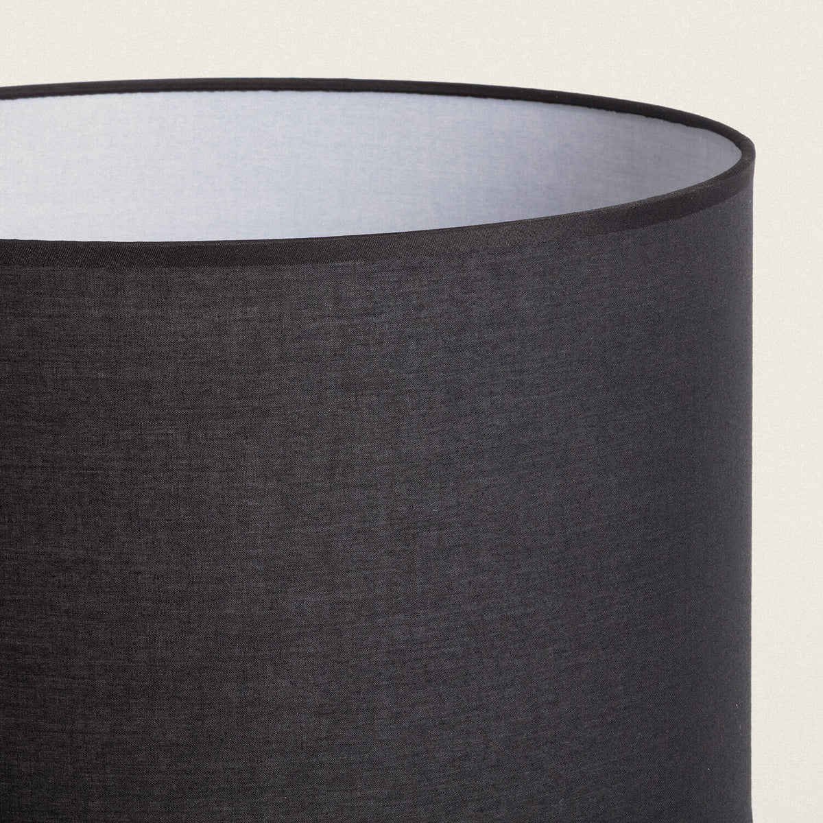 Lámpara de Mesa Metal y Tela Samoa