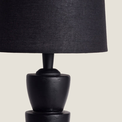 Lámpara de Mesa Resina Tinola Darian