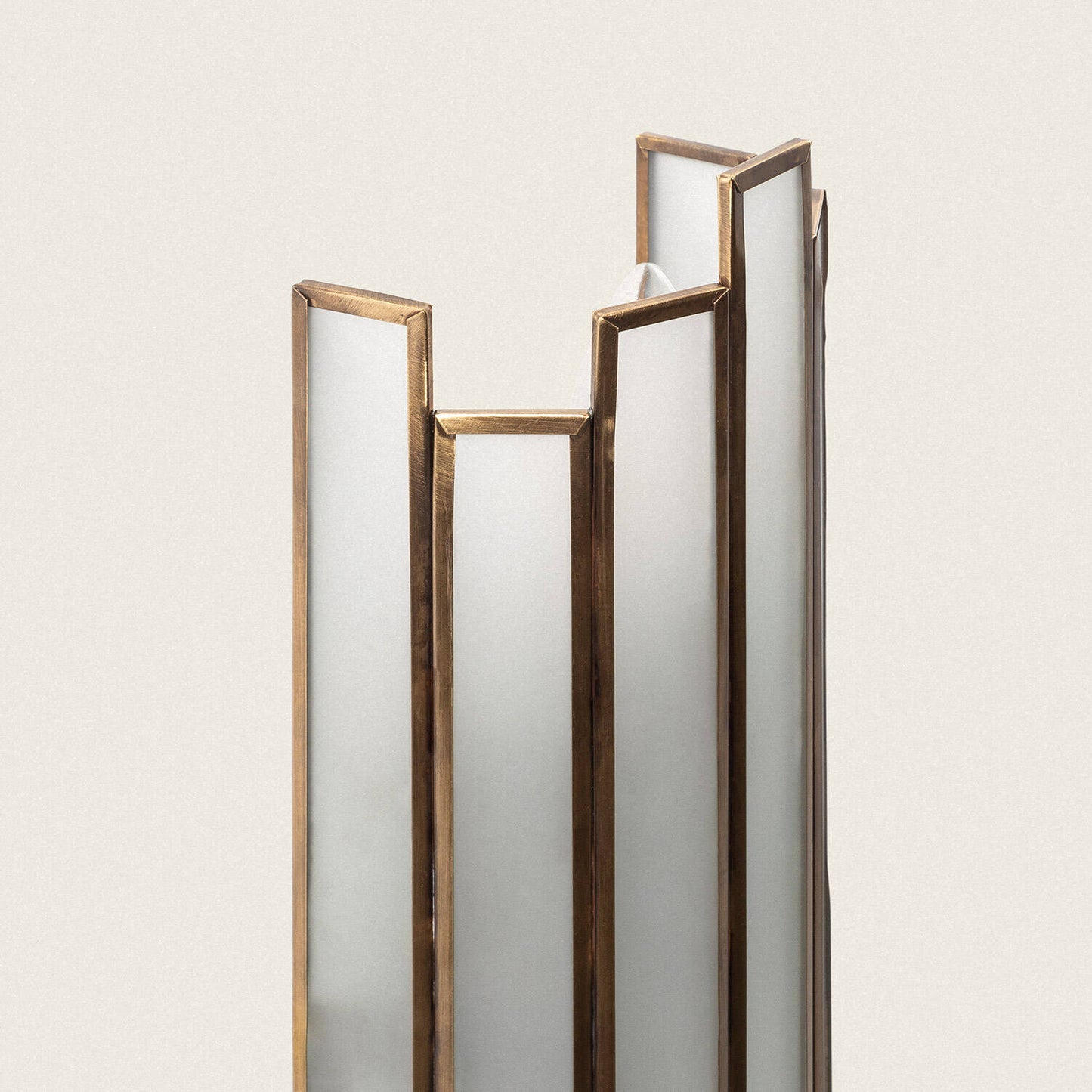 Lámpara de Pared de Metal y Cristal Bredos