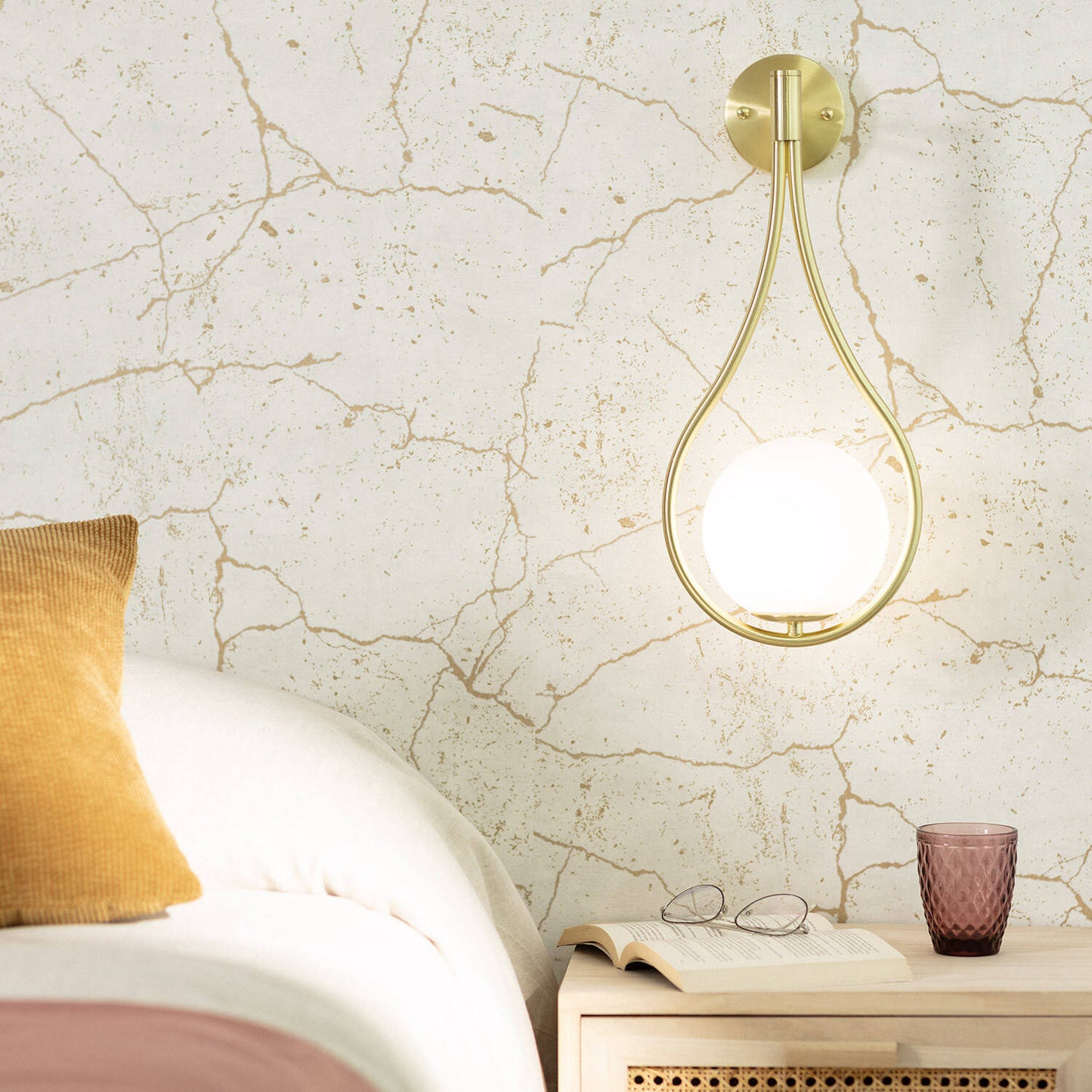 Lámpara de Pared de Metal y Cristal Moonlight