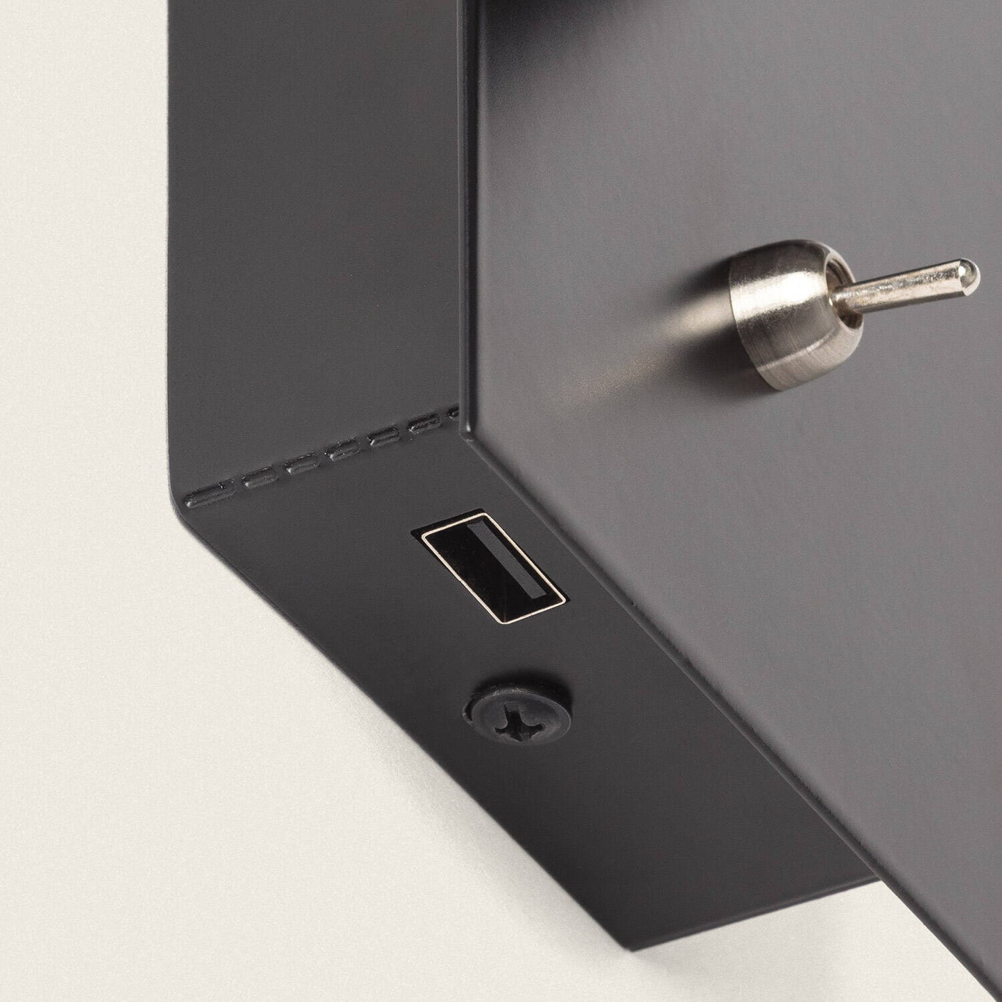 Lámpara de Pared LED 2.5W Cuadrada Metal con Puerto USB Gazny