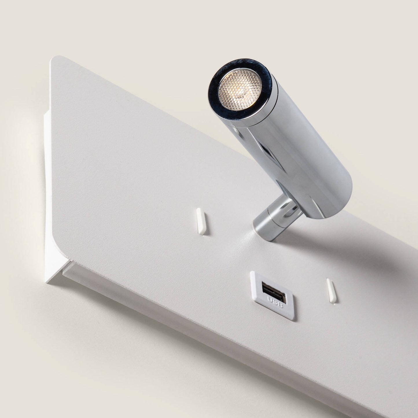 Lámpara de Pared con Luz de Lectura LED 8W Metal y Puerto USB Rossey