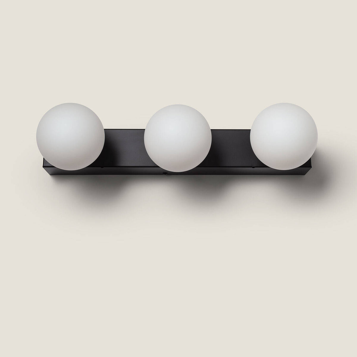 Aplique de Pared Baño Metal 3 Focos Aizkra