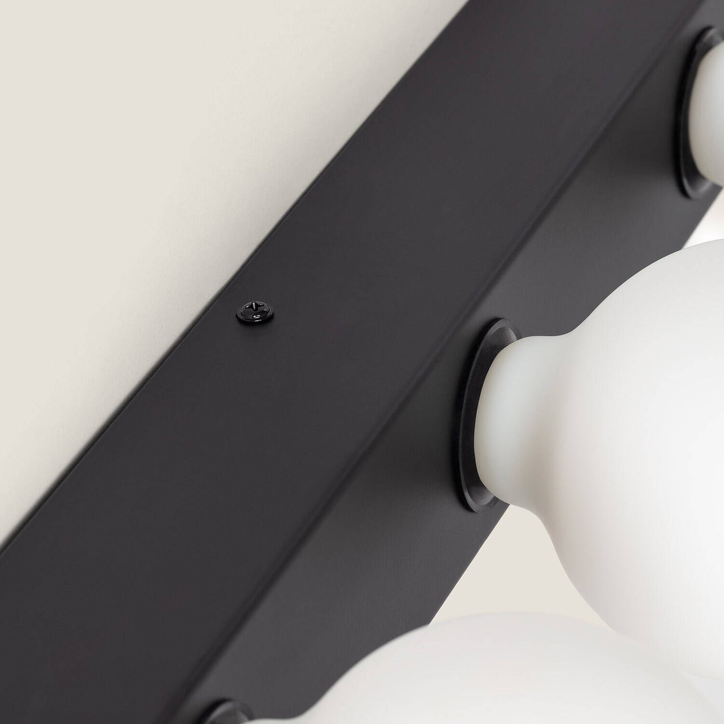 Aplique de Pared Baño Metal 3 Focos Aizkra