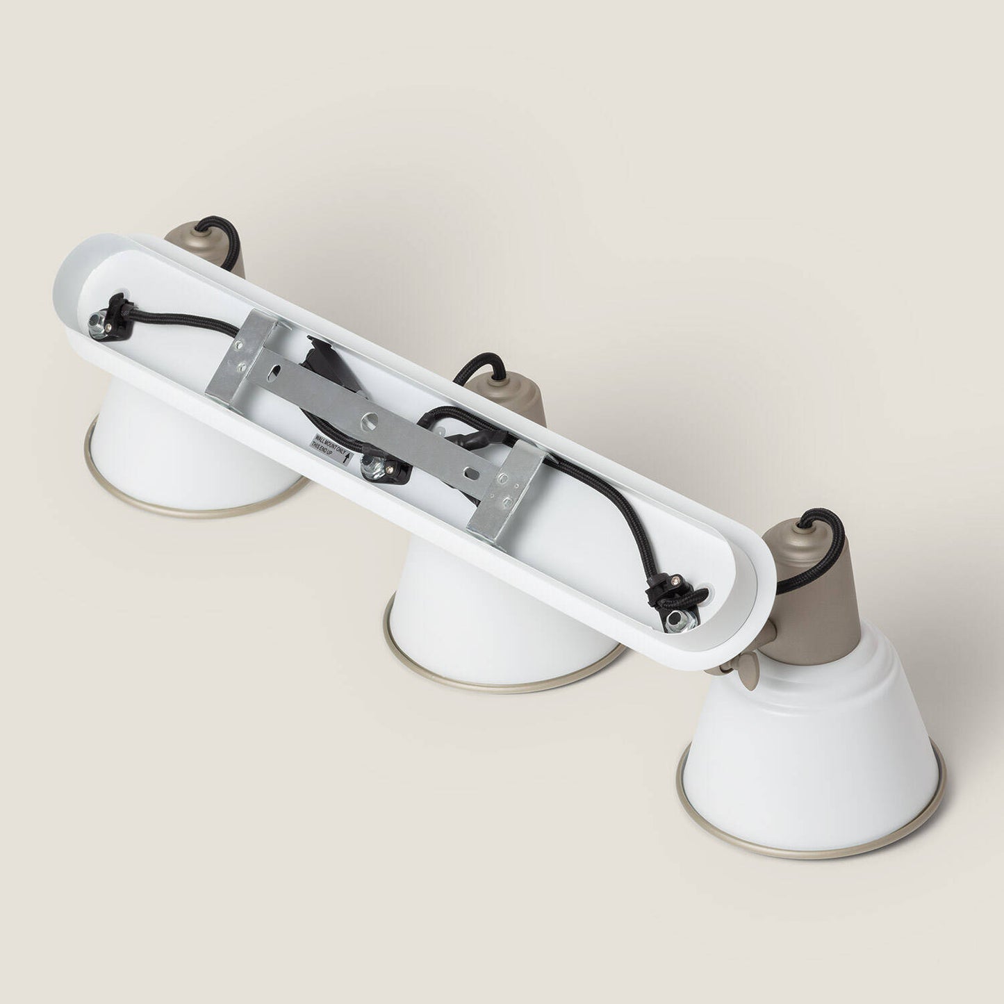 Lámpara de Pared Baño Metal 3 Focos Birzay