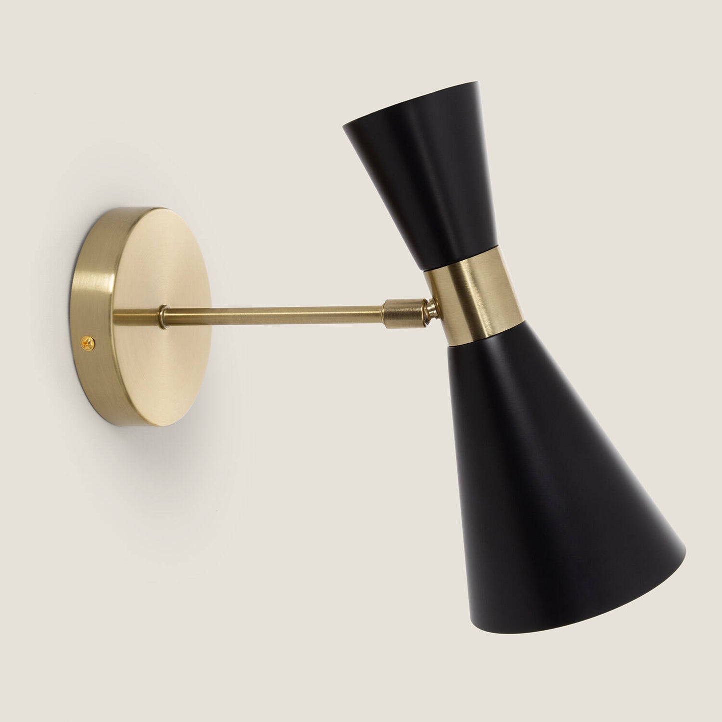 Lámpara de Pared Metal Direccionable Jigger