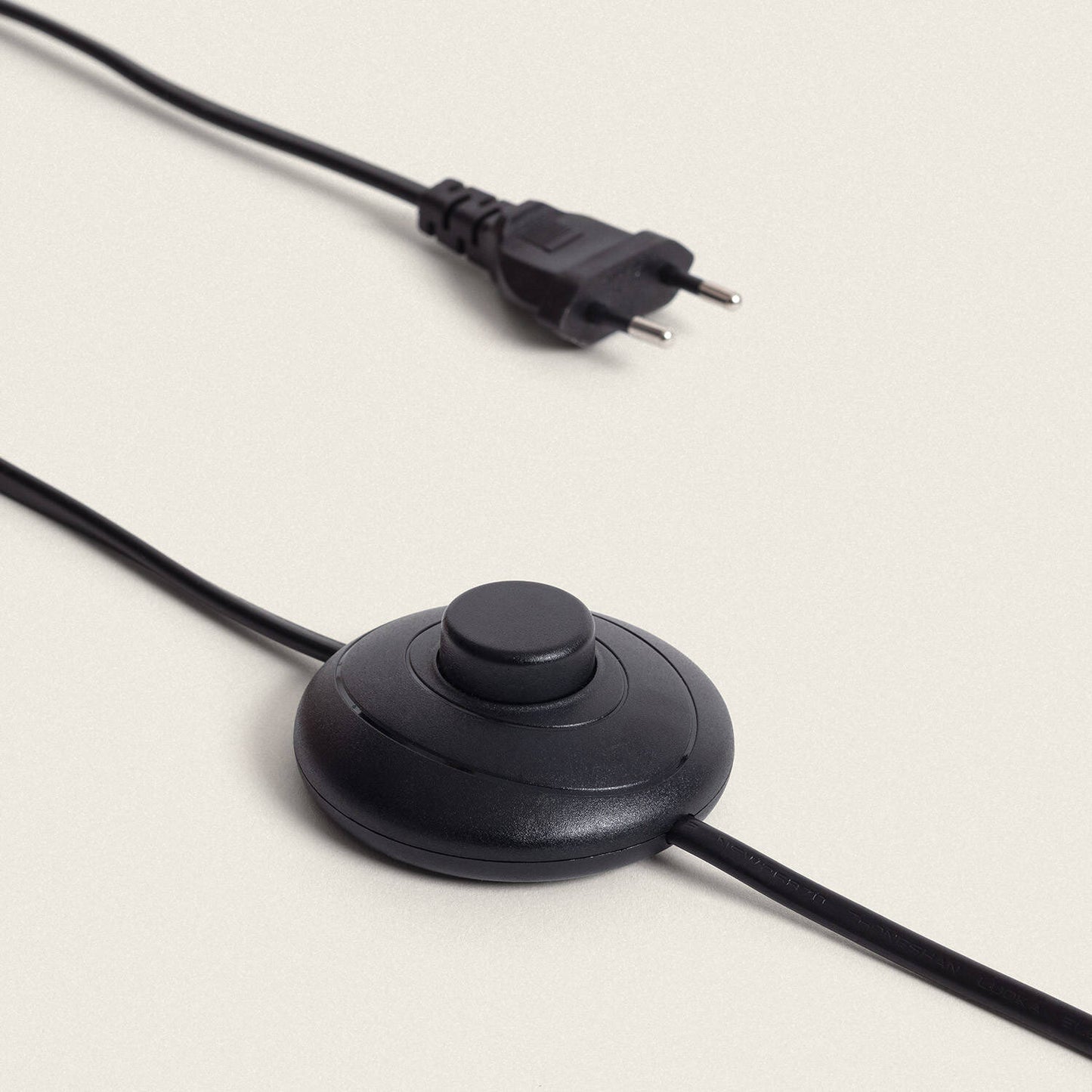 Lámpara de Pie Aluminio Breixo