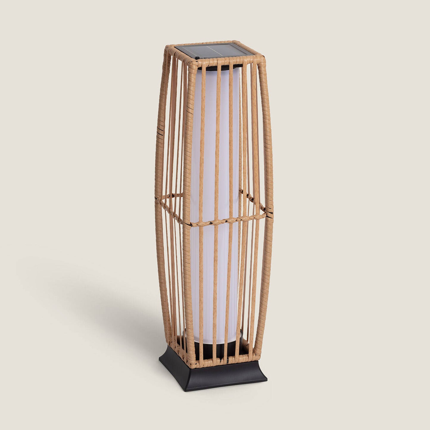 Lámpara de Pie Exterior LED Solar Ratán Arley