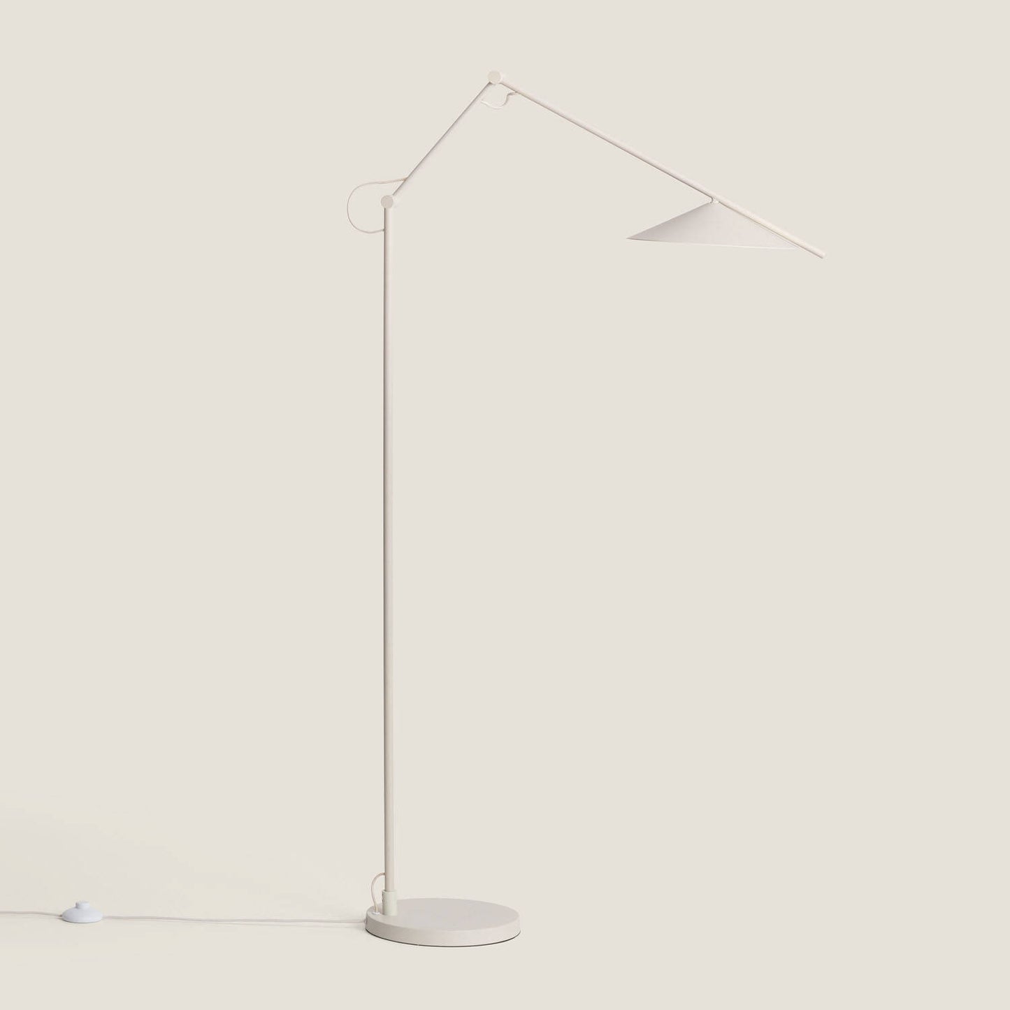 Lámpara de Pie LED 8W Metal Evian