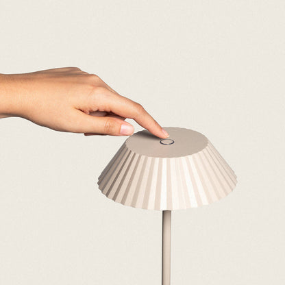 Lámpara de Pie LED Portátil Exterior con Batería USB Recargable Metal Hoima
