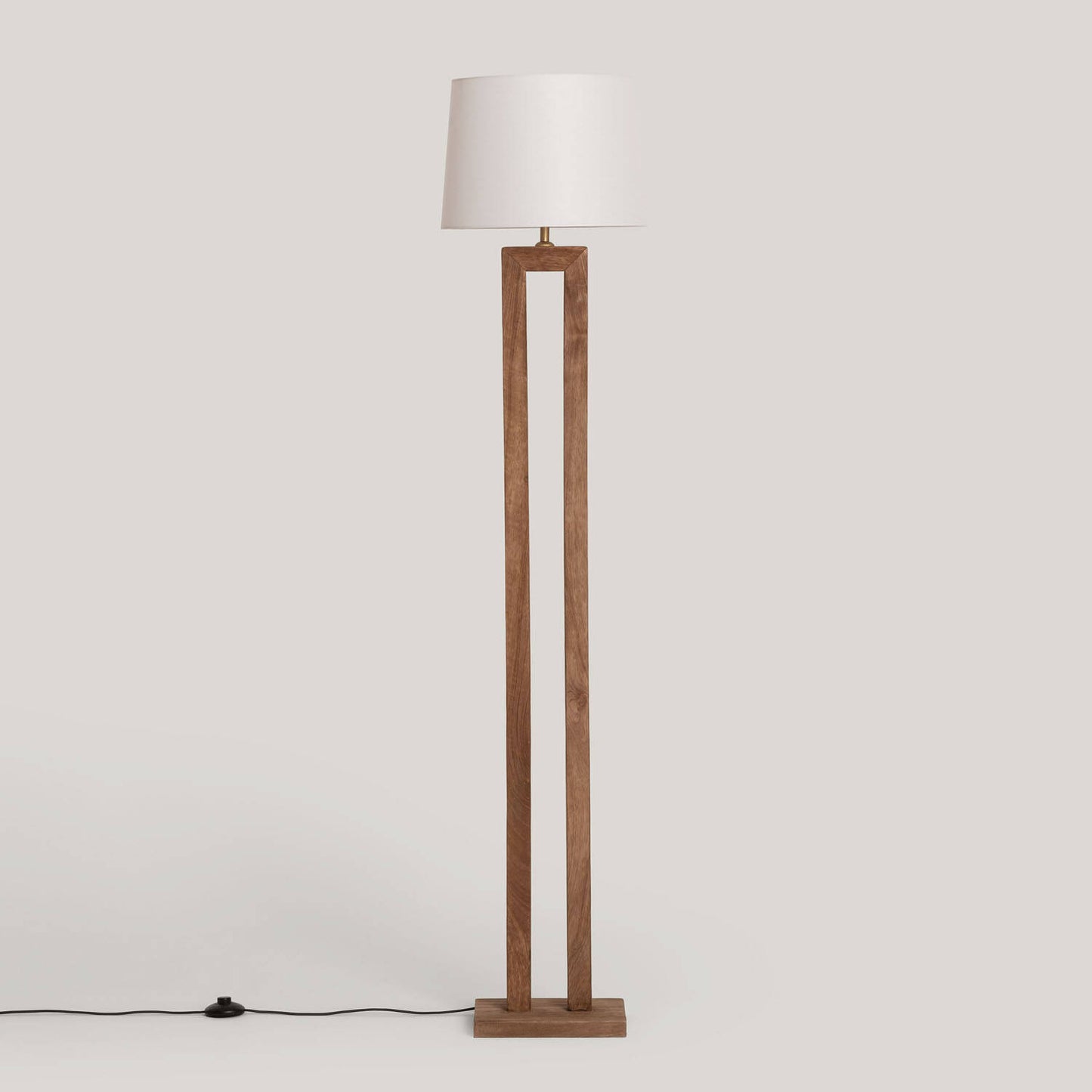 Lámpara de Pie Madera Abner