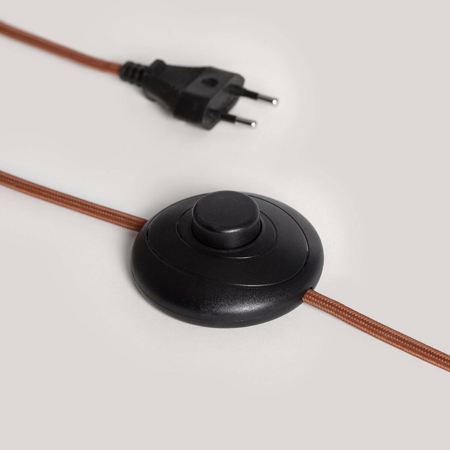 Lámpara de Pie Madera Kyathi ILUZZIA