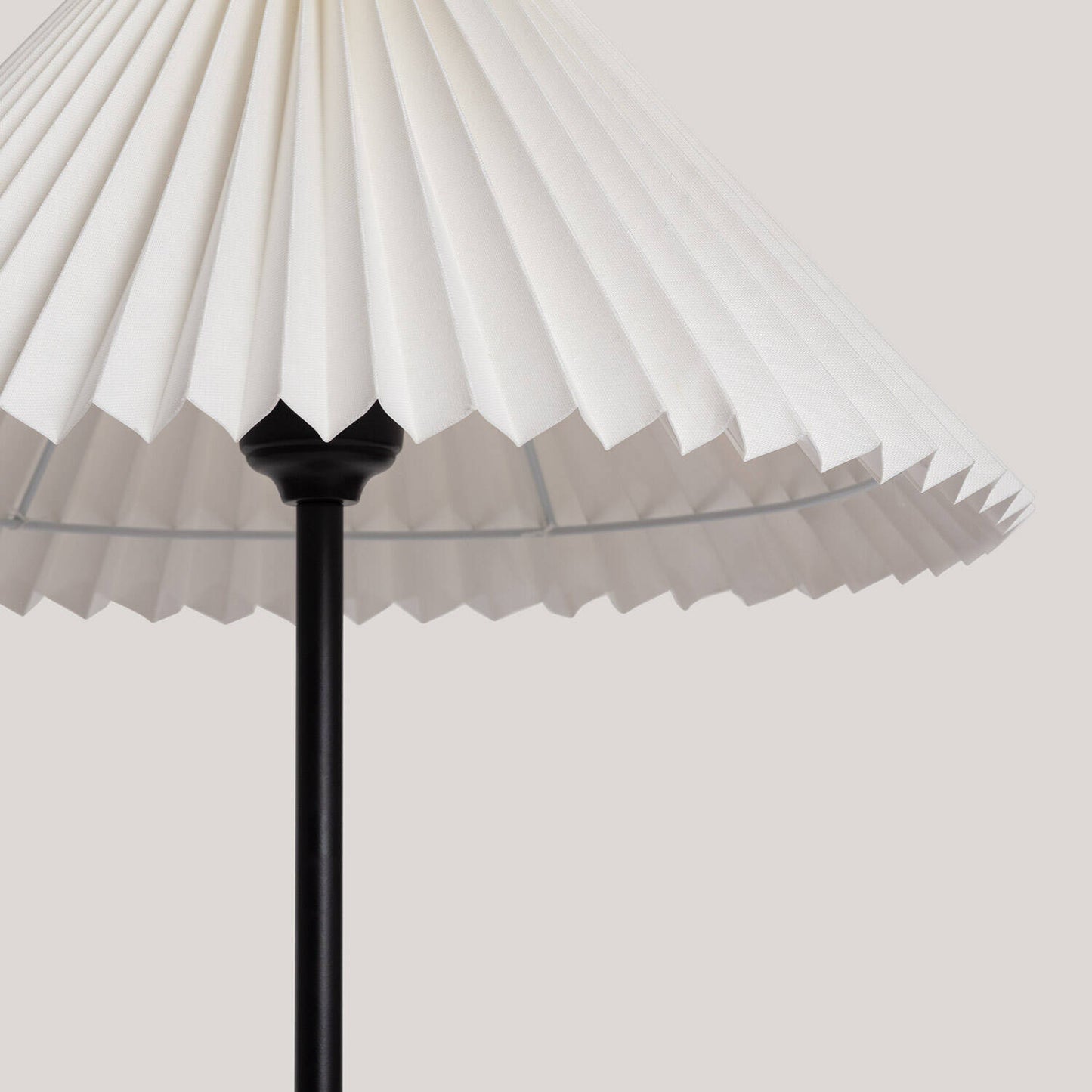 Lámpara de Pie Madera Leonessa  ILUZZIA