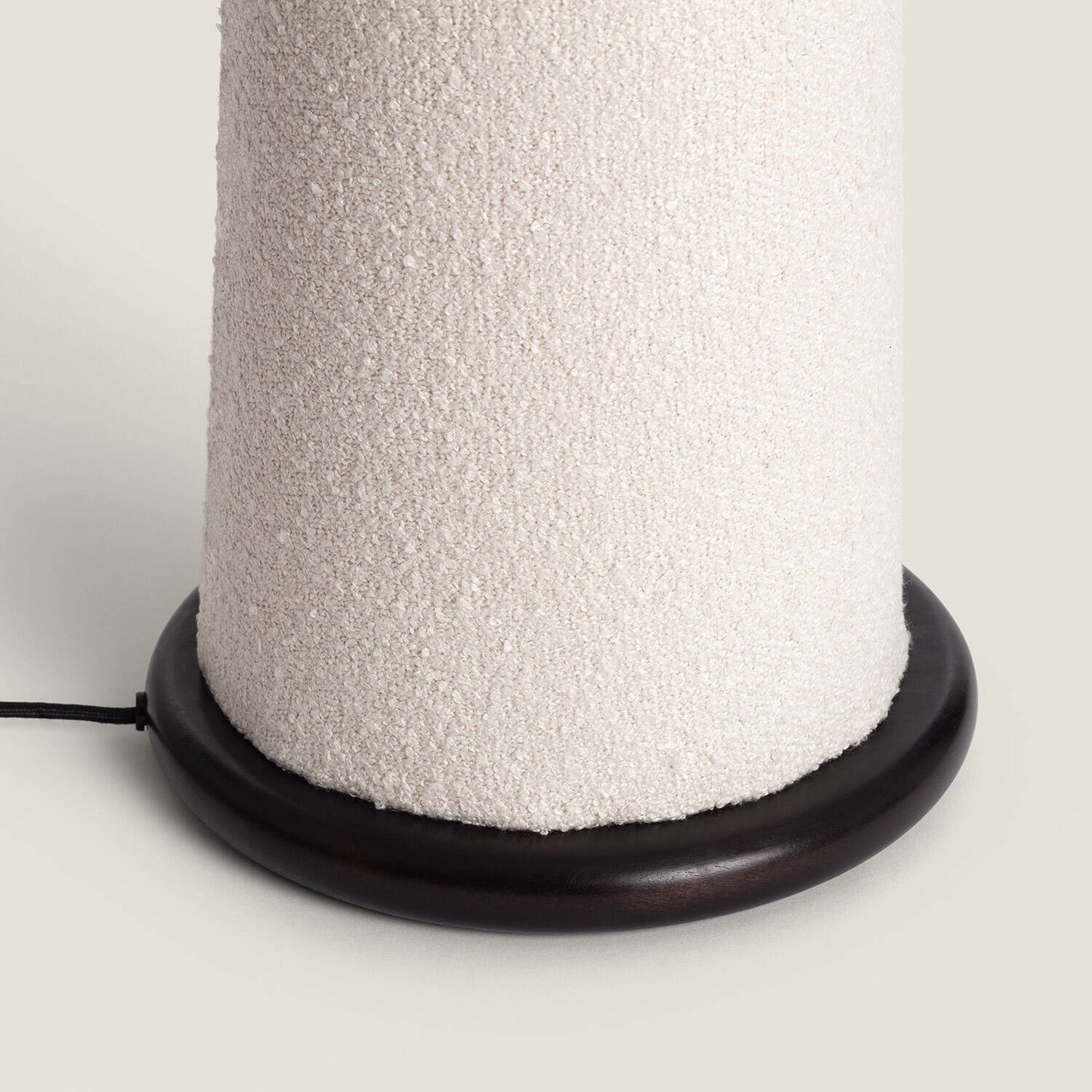 Lámpara de Pie Madera y Tela Lombe