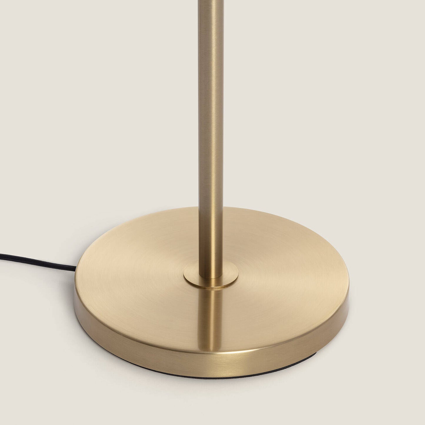 Lámpara de Pie Metal y Cristal Moonlight Brass Round 3 Focos