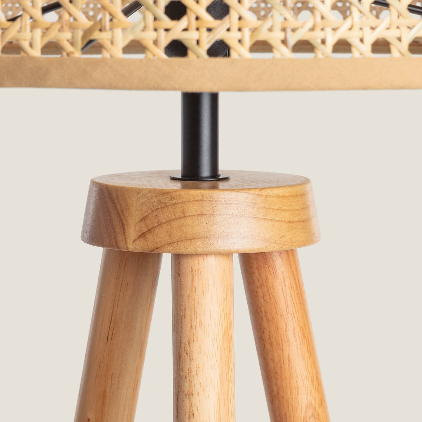 Lámpara de Pie Ratán y Madera Adirane
