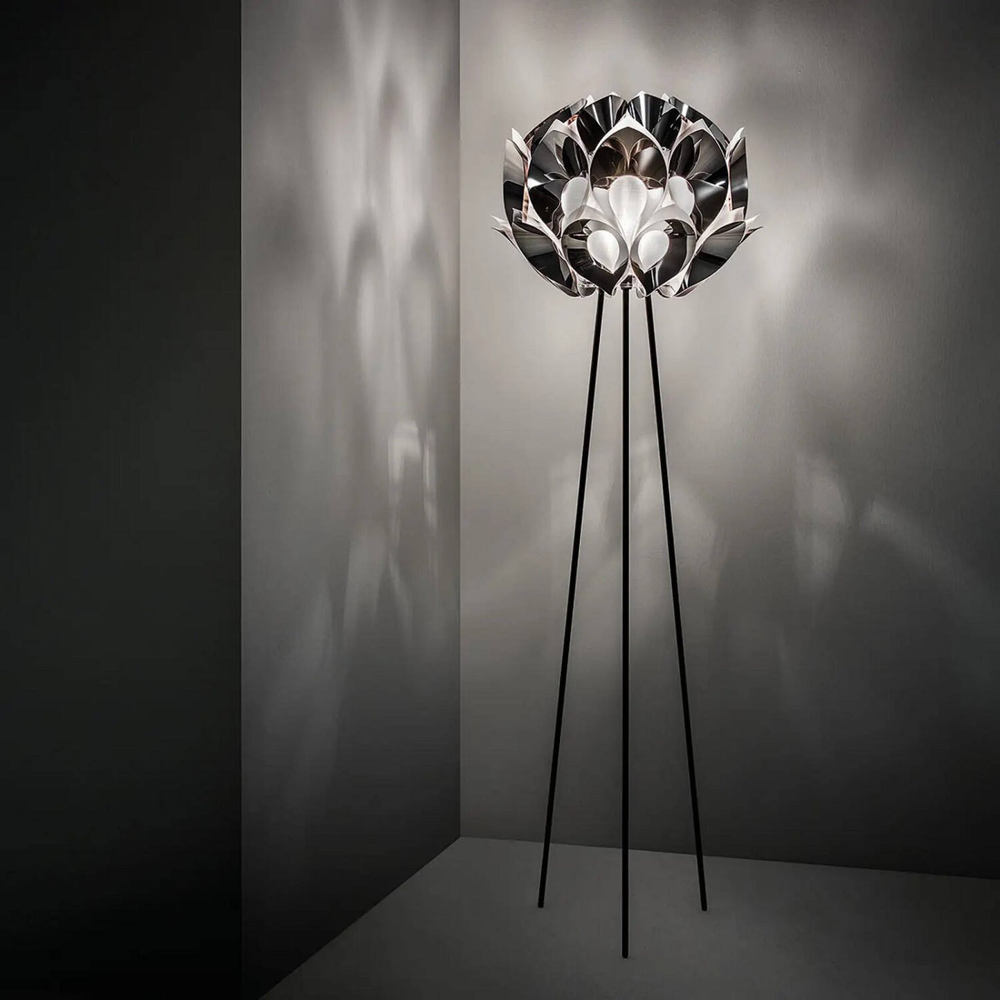 Lámpara de Pie SLAMP Flora Floor