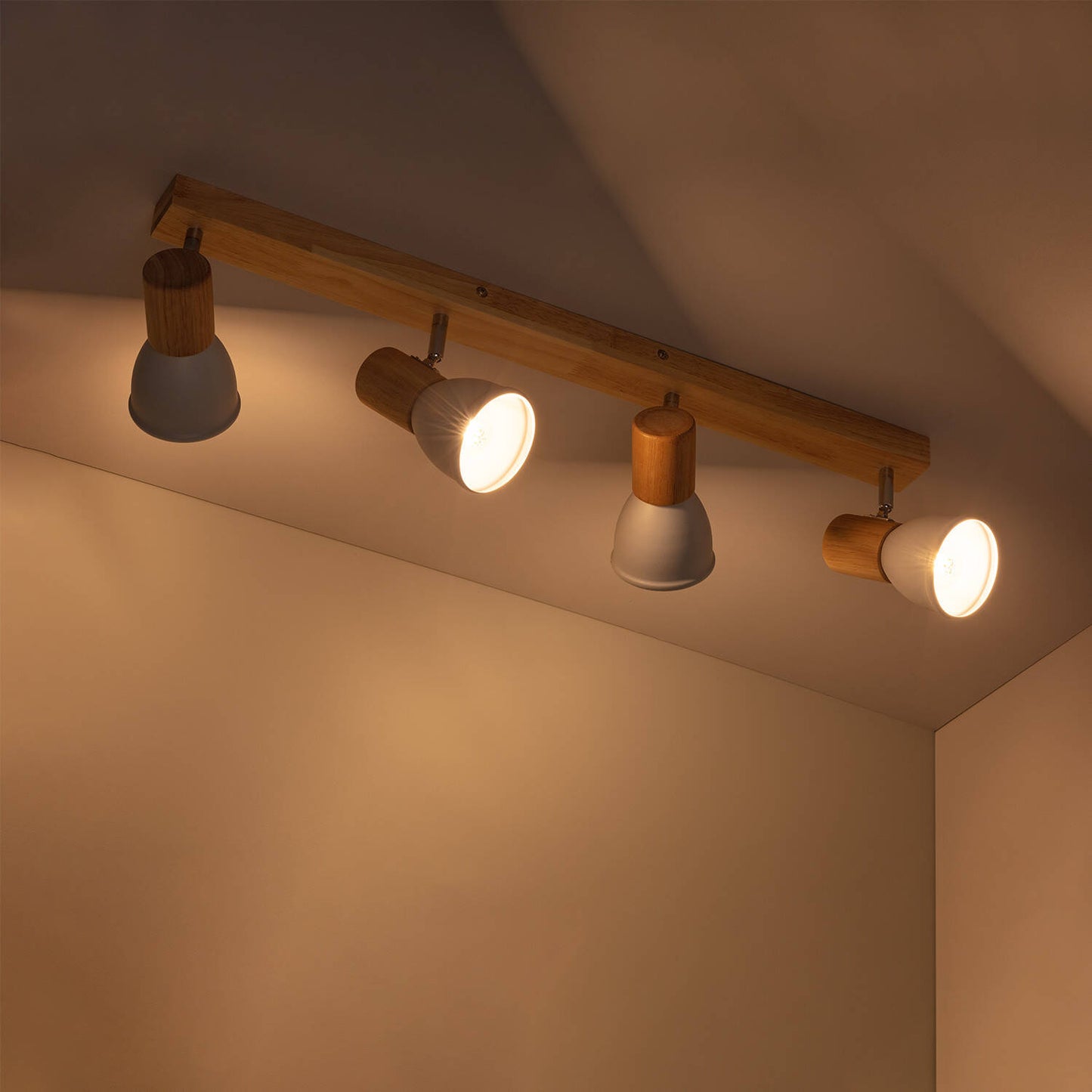 Lámpara de Techo Madera y Metal 4 Focos Tautau