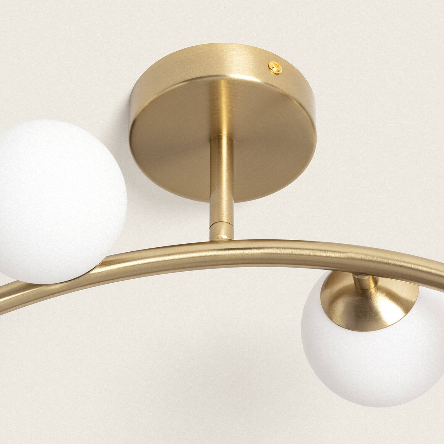 Lámpara de Techo Metal y Cristal Moonlight Brass Ovo 4 Focos