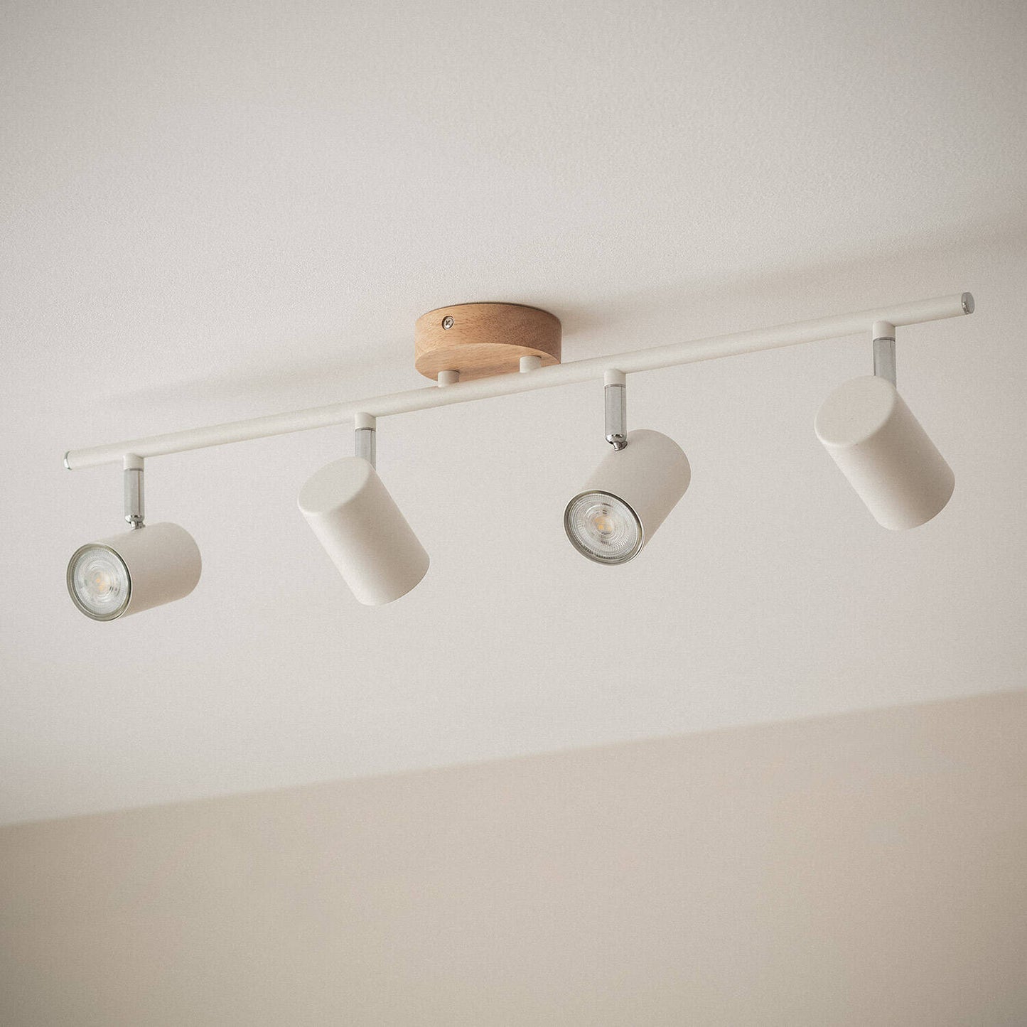 Lámpara de Techo Orientable Madera 4 Focos Olmo