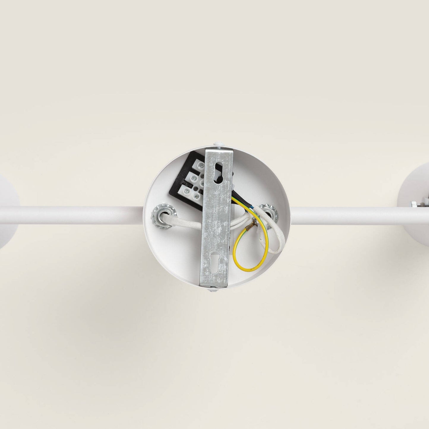 Lámpara de Techo Orientable Metal y Madera 3 Focos Mara