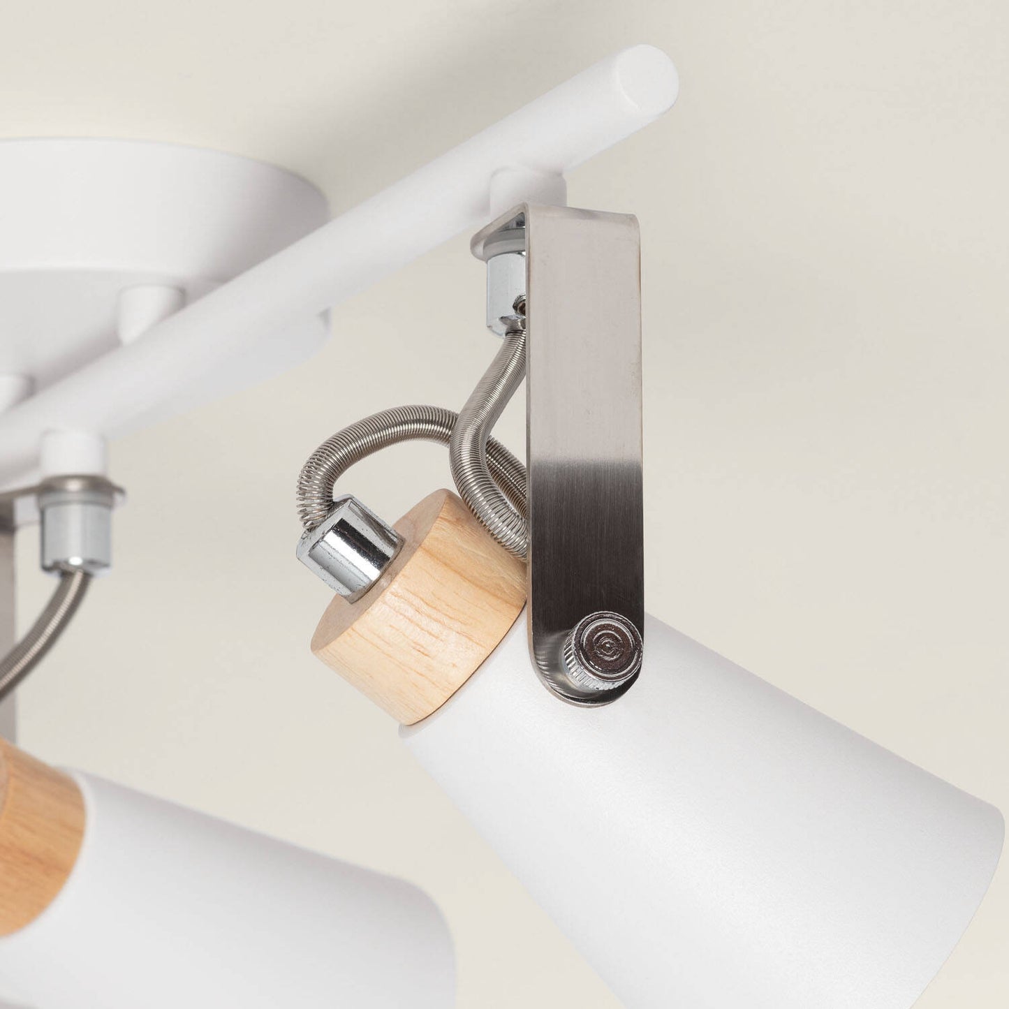 Lámpara de Techo Orientable Metal y Madera 3 Focos Mara