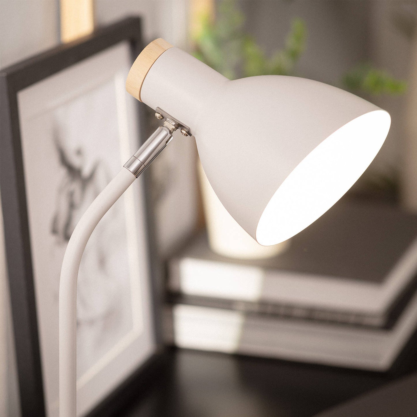 Lámpara Flexo Escritorio Aluminio y Madera Luxo